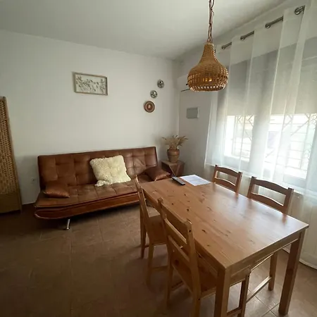 Apartahotel Belchite Lägenhetshotell 3*